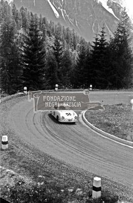 Coppa delle Dolomiti auto numero 38 Porsche 356 di Otto Mathe